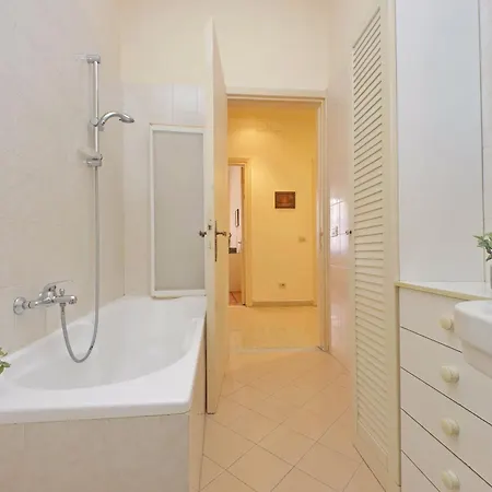 Spacious Parioli Appartement