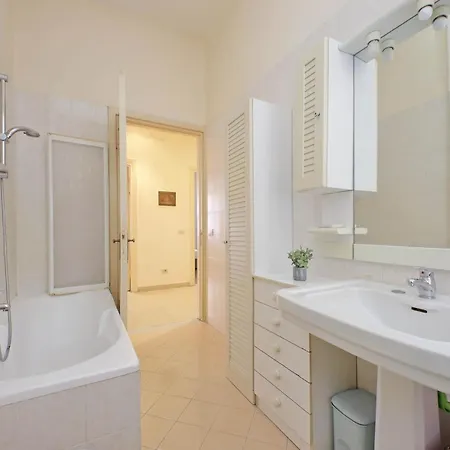 Spacious Parioli