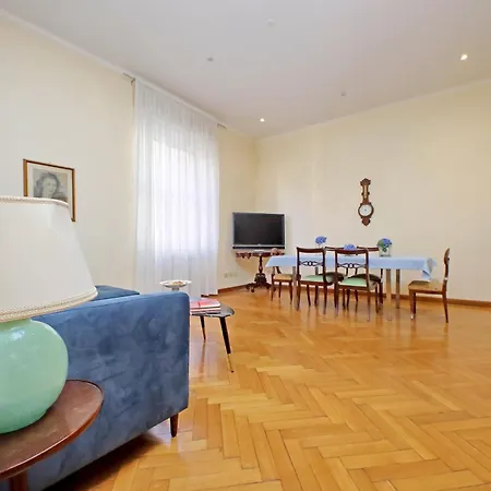 Spacious Parioli アパート *